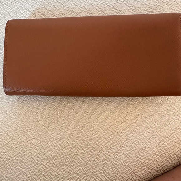 NWT Tory Burch Luggage Color Robinson Envelope Continental Wallet - Picture 6 of 9